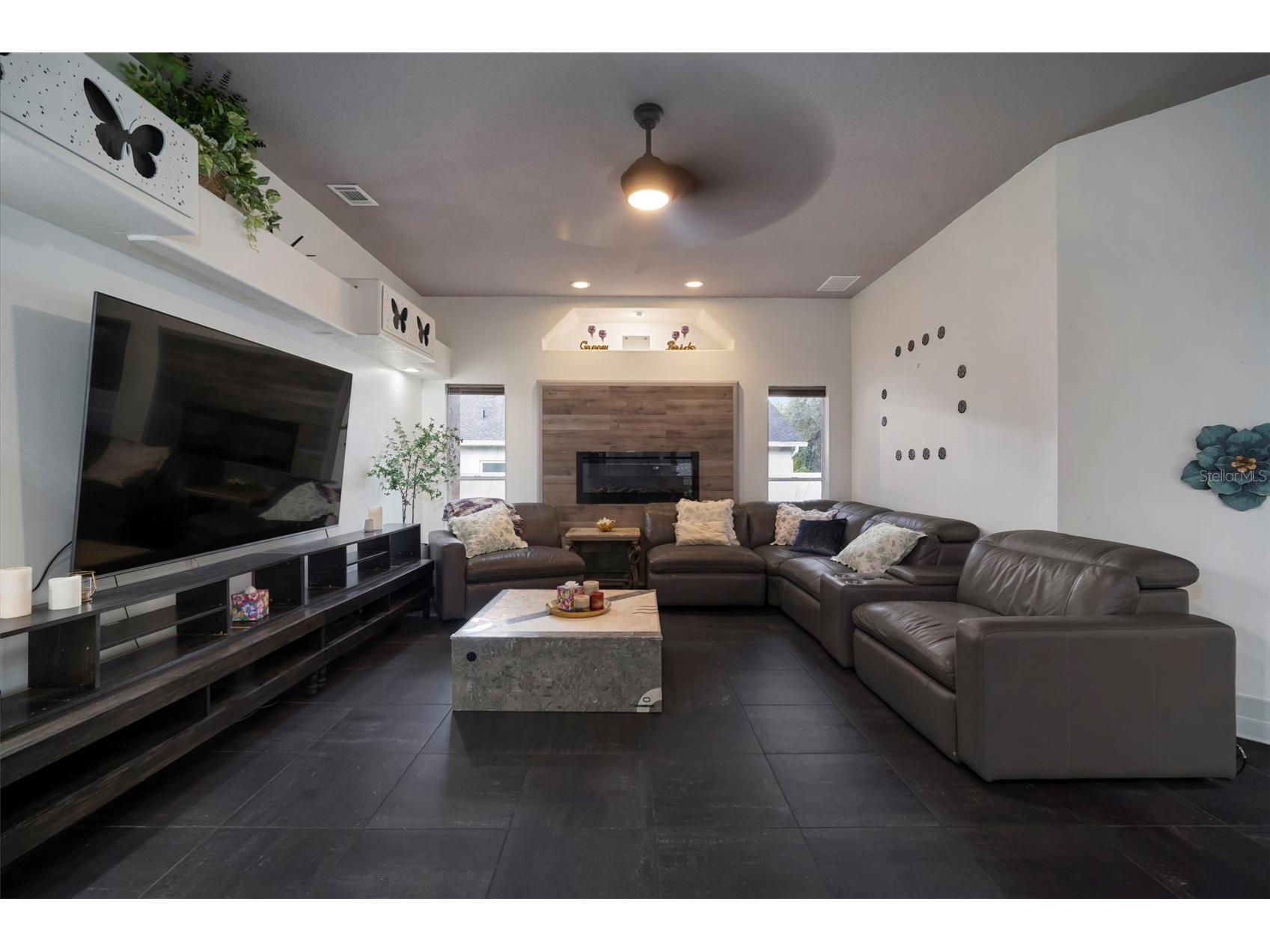 424 Summit Chase Drive Valrico FL 33594 TB8448937 image21