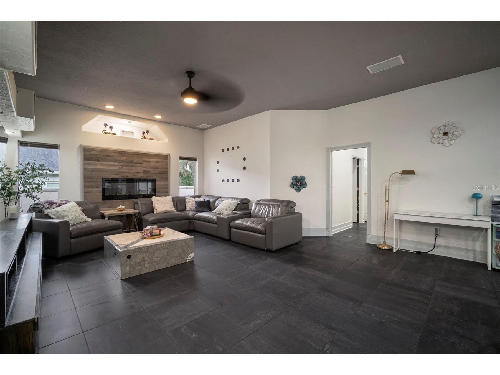 424 Summit Chase Drive Valrico FL 33594 TB8448937 image22
