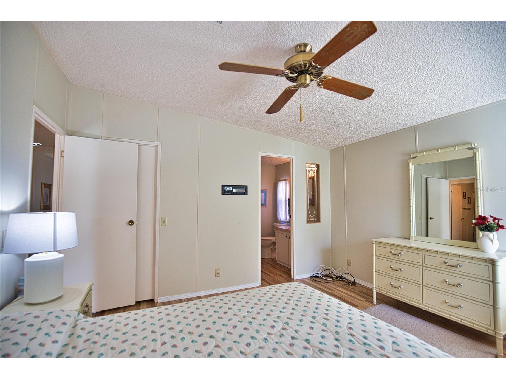 424 Tarde Logo Circle North Port FL 34287 TB8492886 image25