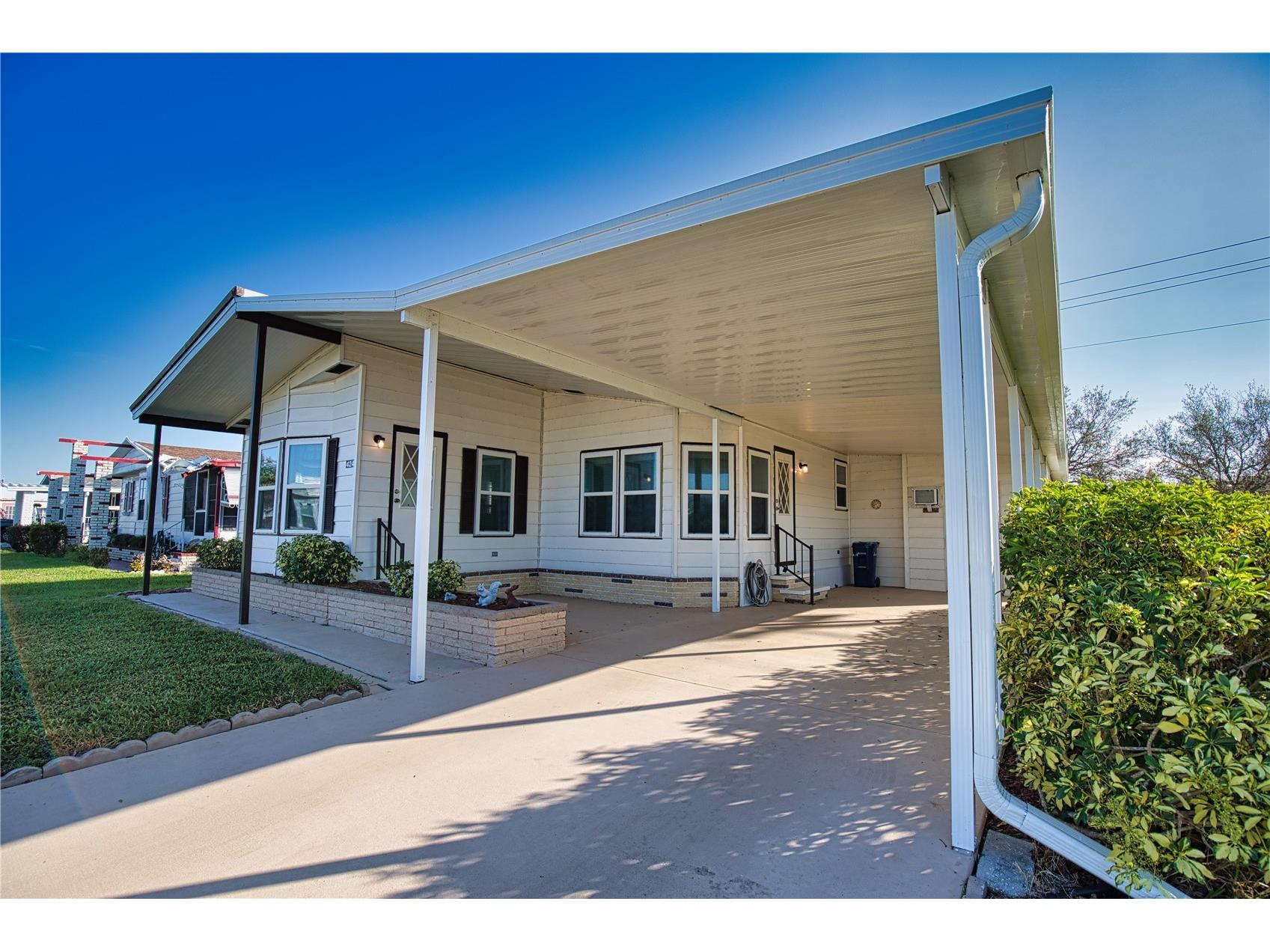 424 Tarde Logo Circle North Port FL 34287 TB8492886 image4