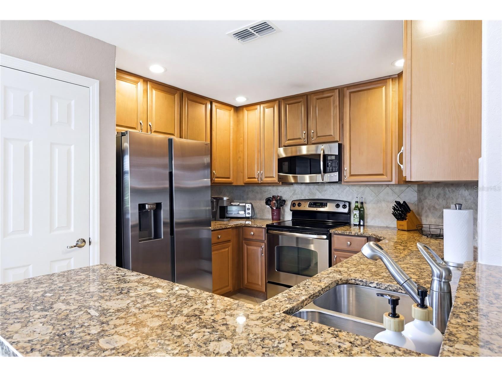 424 Winding Brook Lane #104 Bradenton FL 34212 A4691585 image4