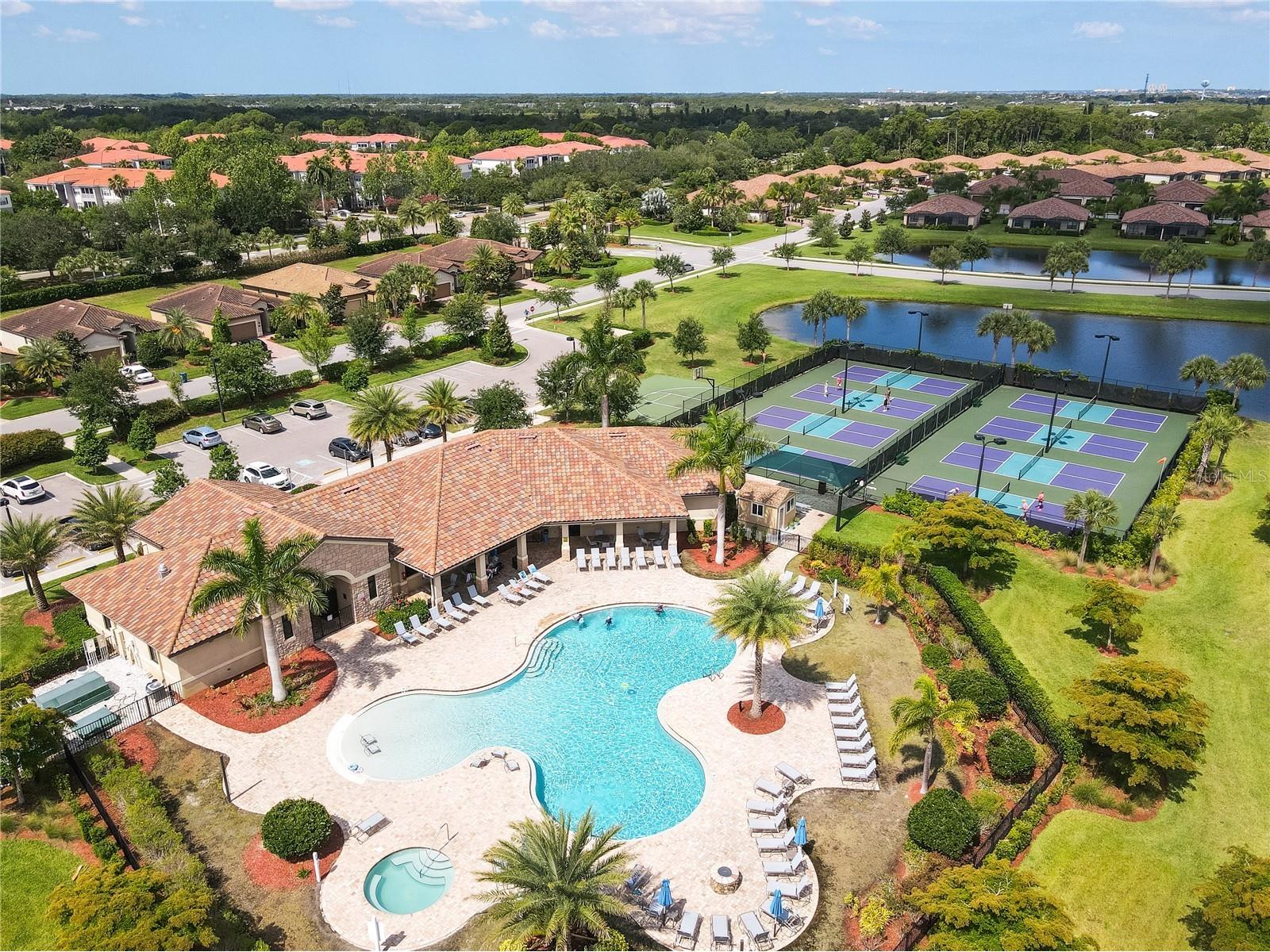 424 Winding Brook Lane #104 Bradenton FL 34212 A4691585 image43