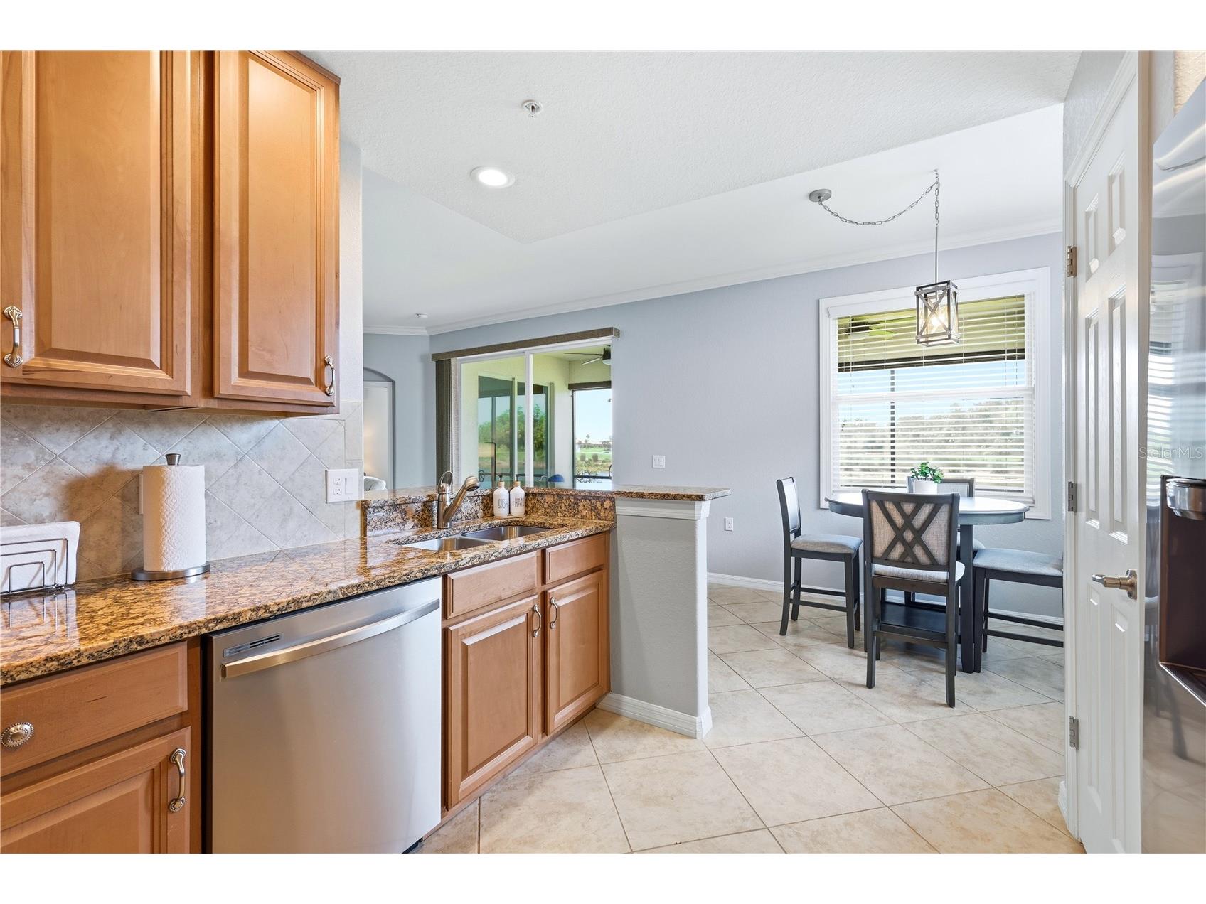424 Winding Brook Lane #104 Bradenton FL 34212 A4691585 image7