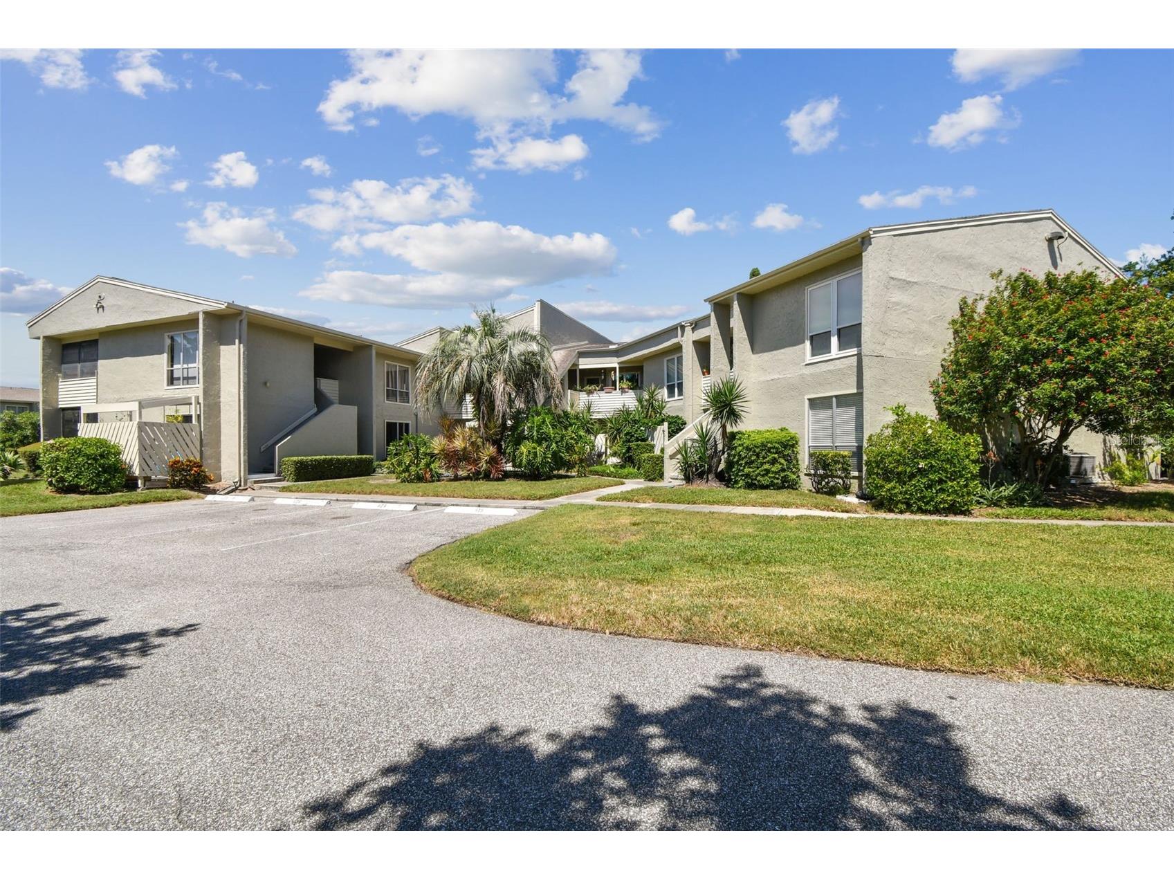 424 Windrush Bay Drive Tarpon Springs FL 34689 - GULF OF AMERICA W7879445 image1