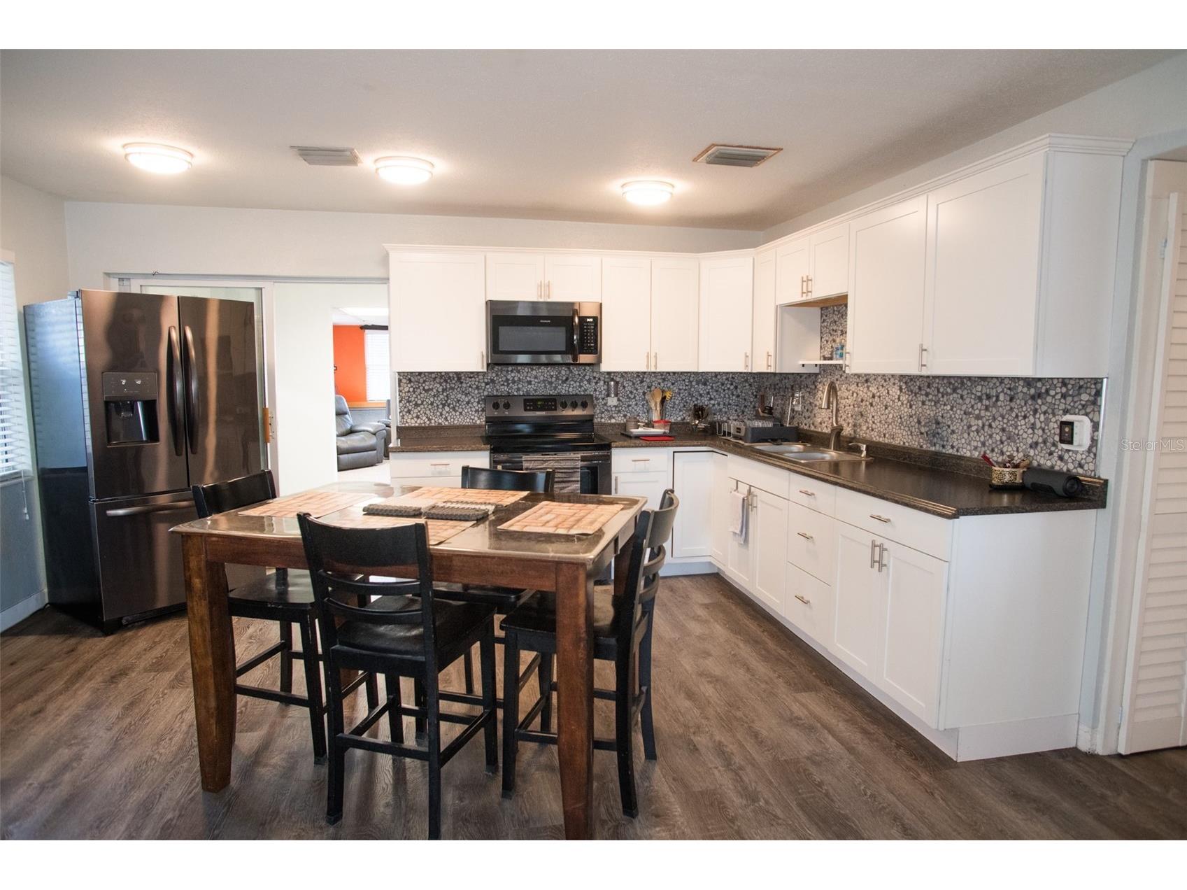 4240 69th Avenue N Pinellas Park FL 33781 W7887399 image10