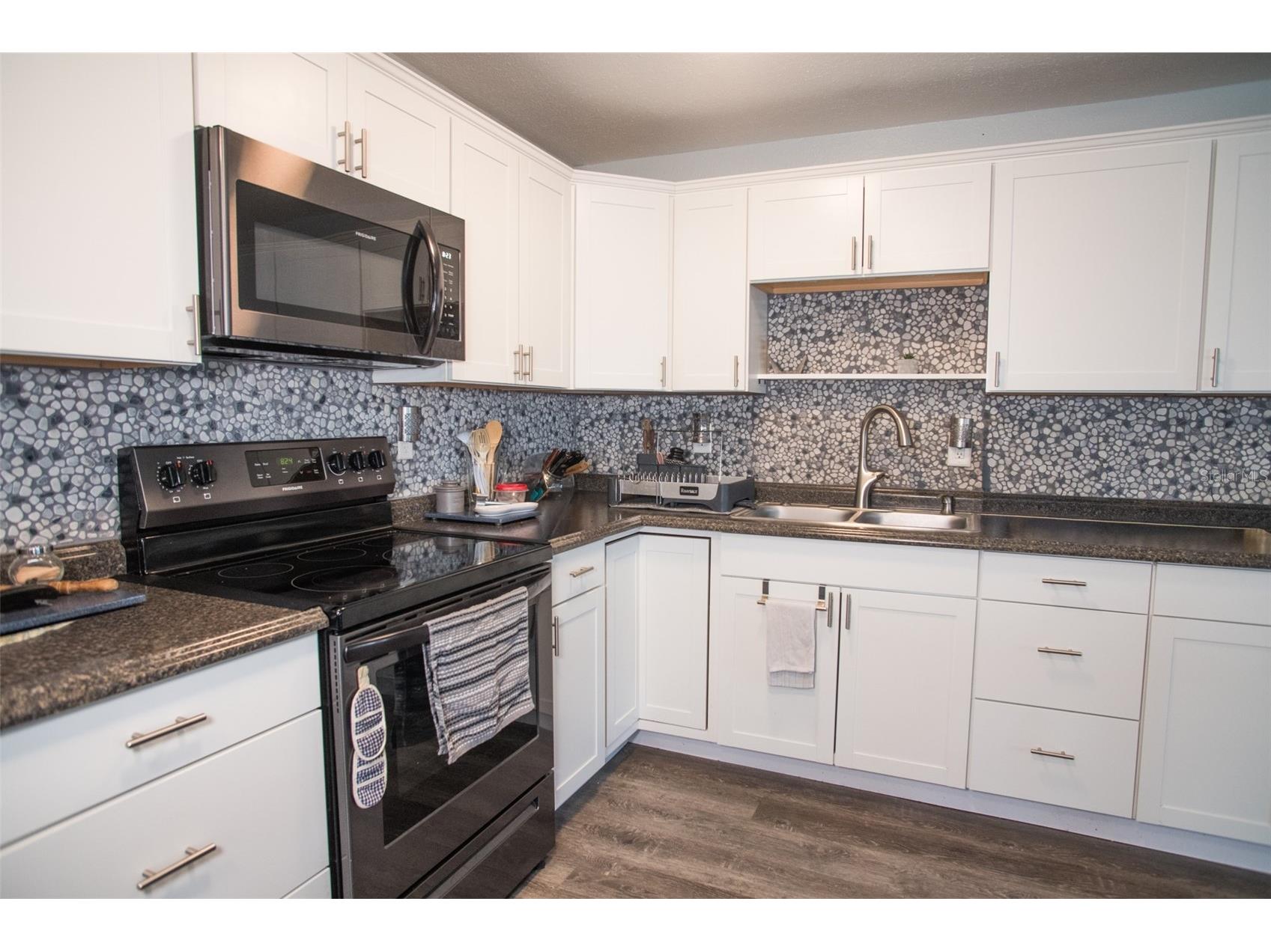 4240 69th Avenue N Pinellas Park FL 33781 W7887399 image12