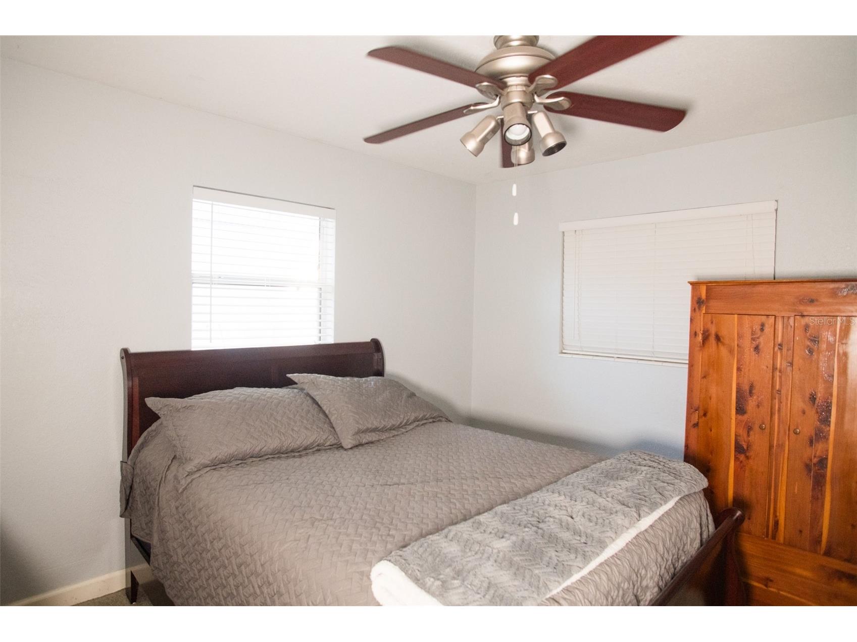 4240 69th Avenue N Pinellas Park FL 33781 W7887399 image26