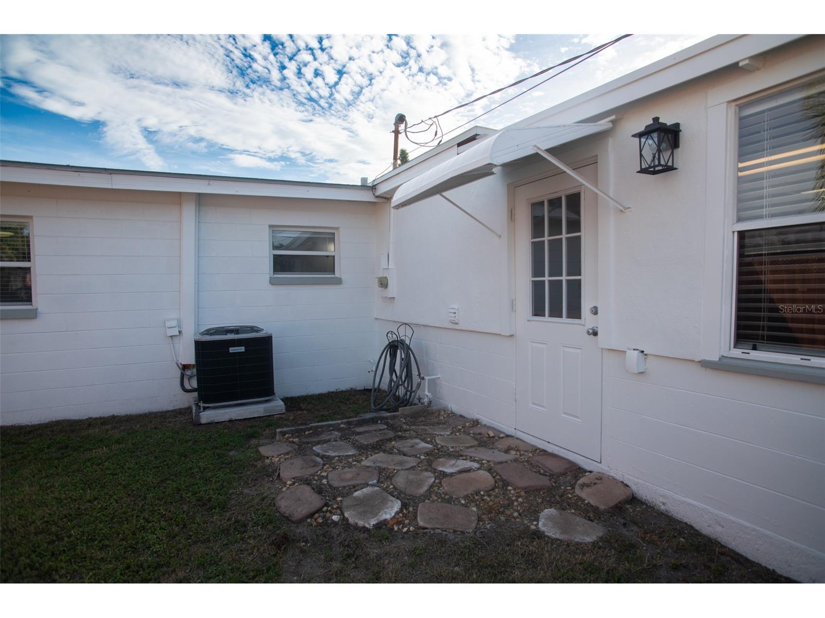4240 69th Avenue N Pinellas Park FL 33781 W7887399 image35