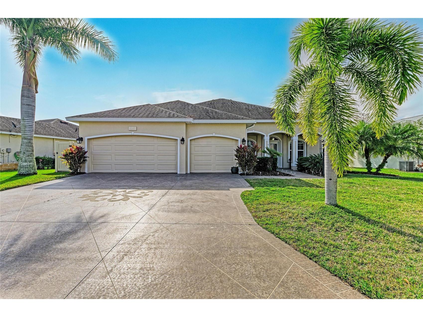 4240 70th Street Circle E Palmetto FL 34221 A4675185 image1