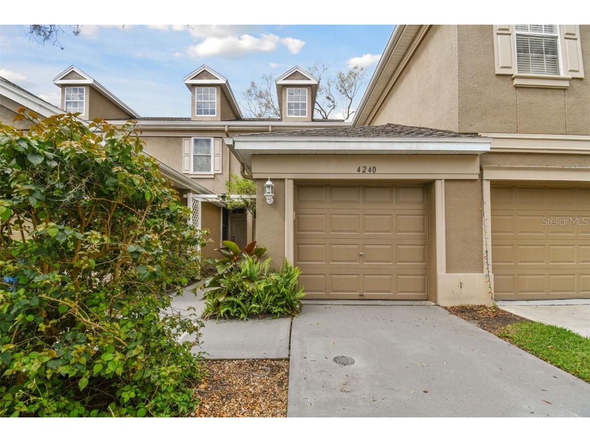 4240 Bismarck Palm Drive Tampa FL 33610 A4640990 image1