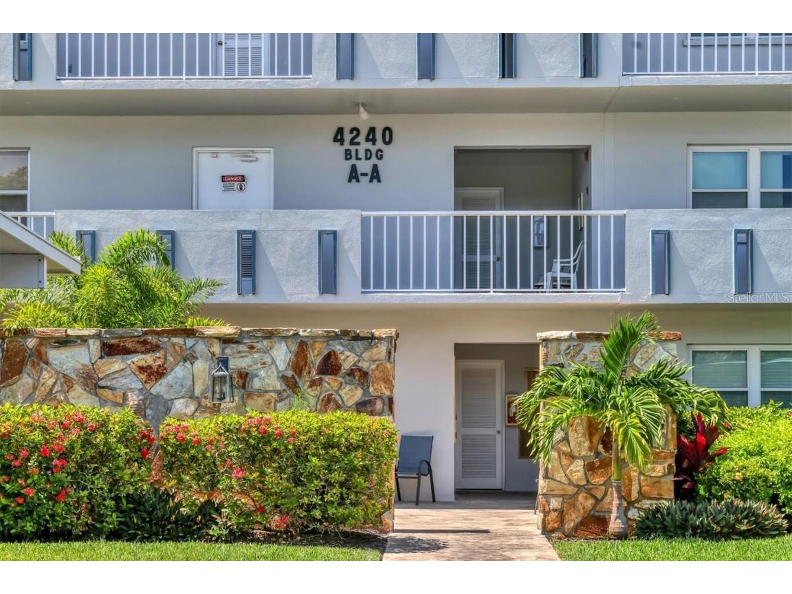 4240 Ironwood Circle #201A-A Bradenton FL 34209 A4572847 image1