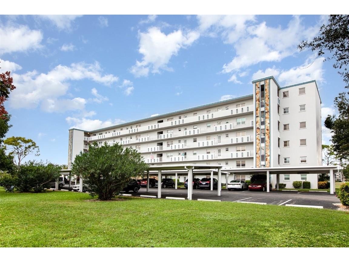 4240 Ironwood Circle #601A-A Bradenton FL 34209 A4670018 image3