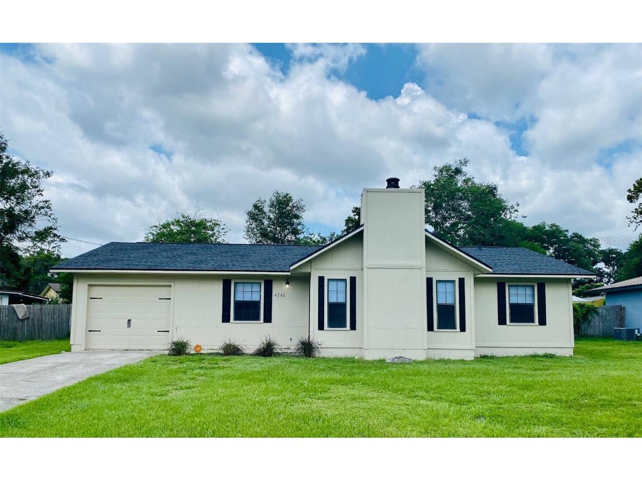 4240 NE 3rd Court Ocala FL 34479 OM659838 image1