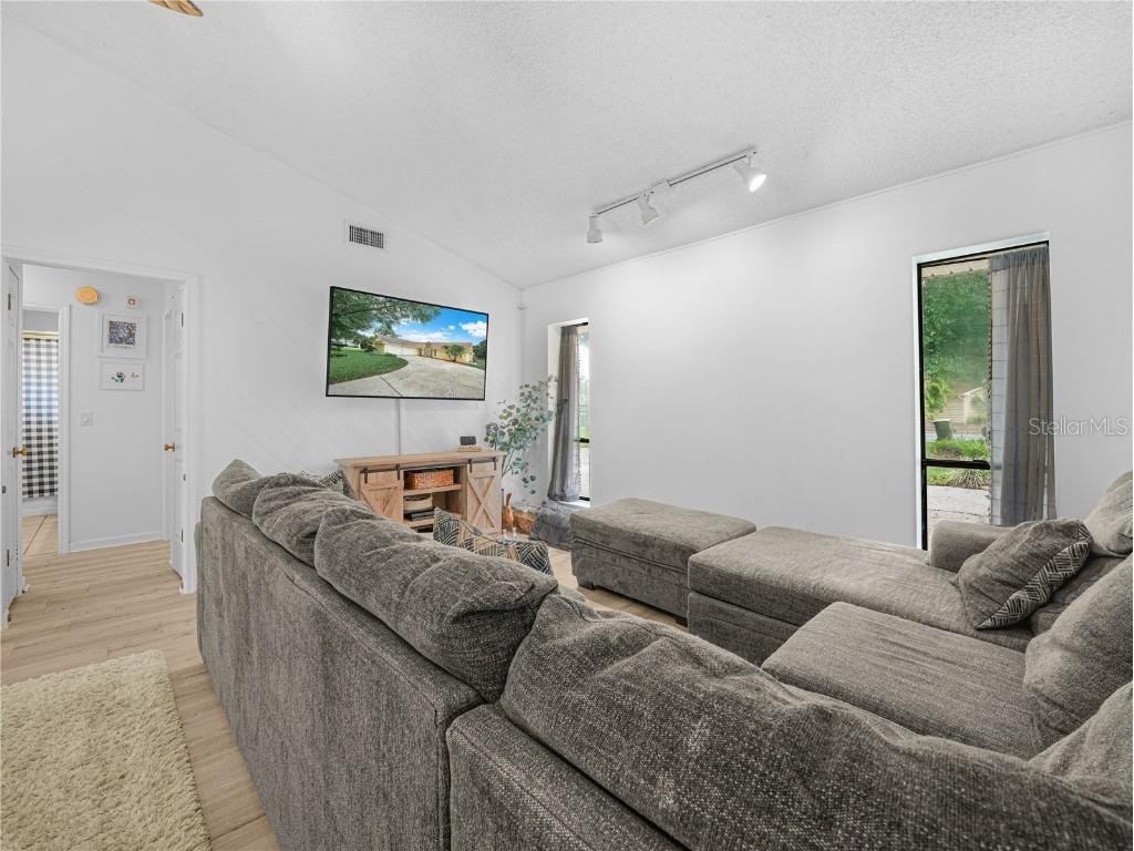 4240 Old Colony Road Mulberry FL 33860 P4936208 image10