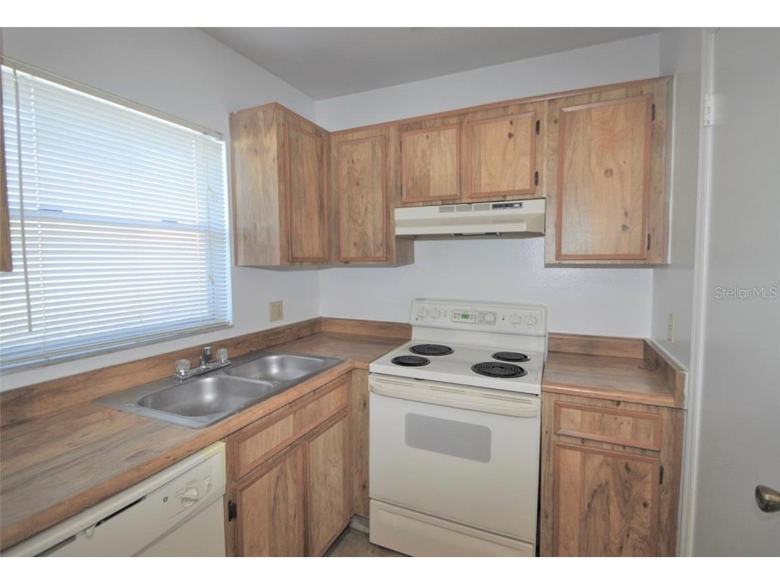 4240 Pershing Pointe Place #2 Orlando FL 32822 O6361602 image3