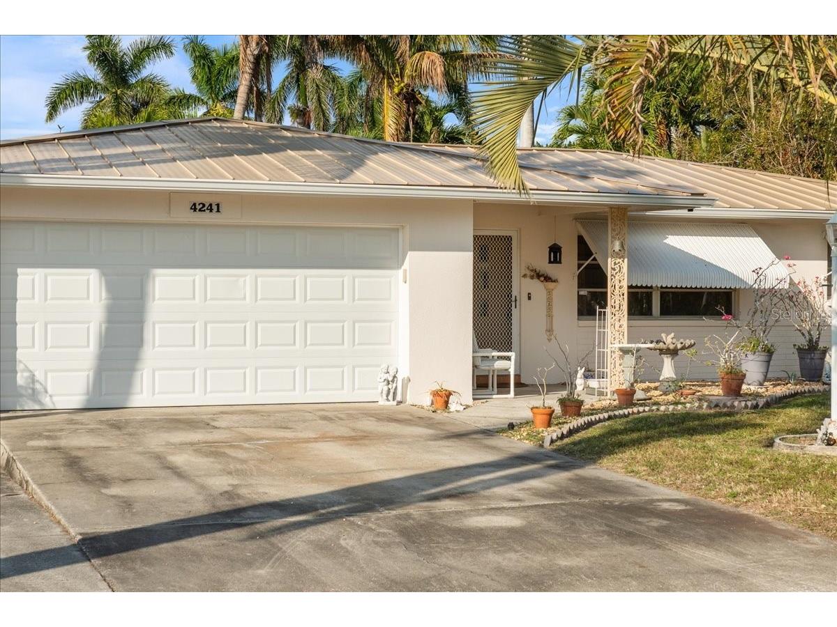 4241 Riverview Road Fort Myers FL 33905 C7524218 image1