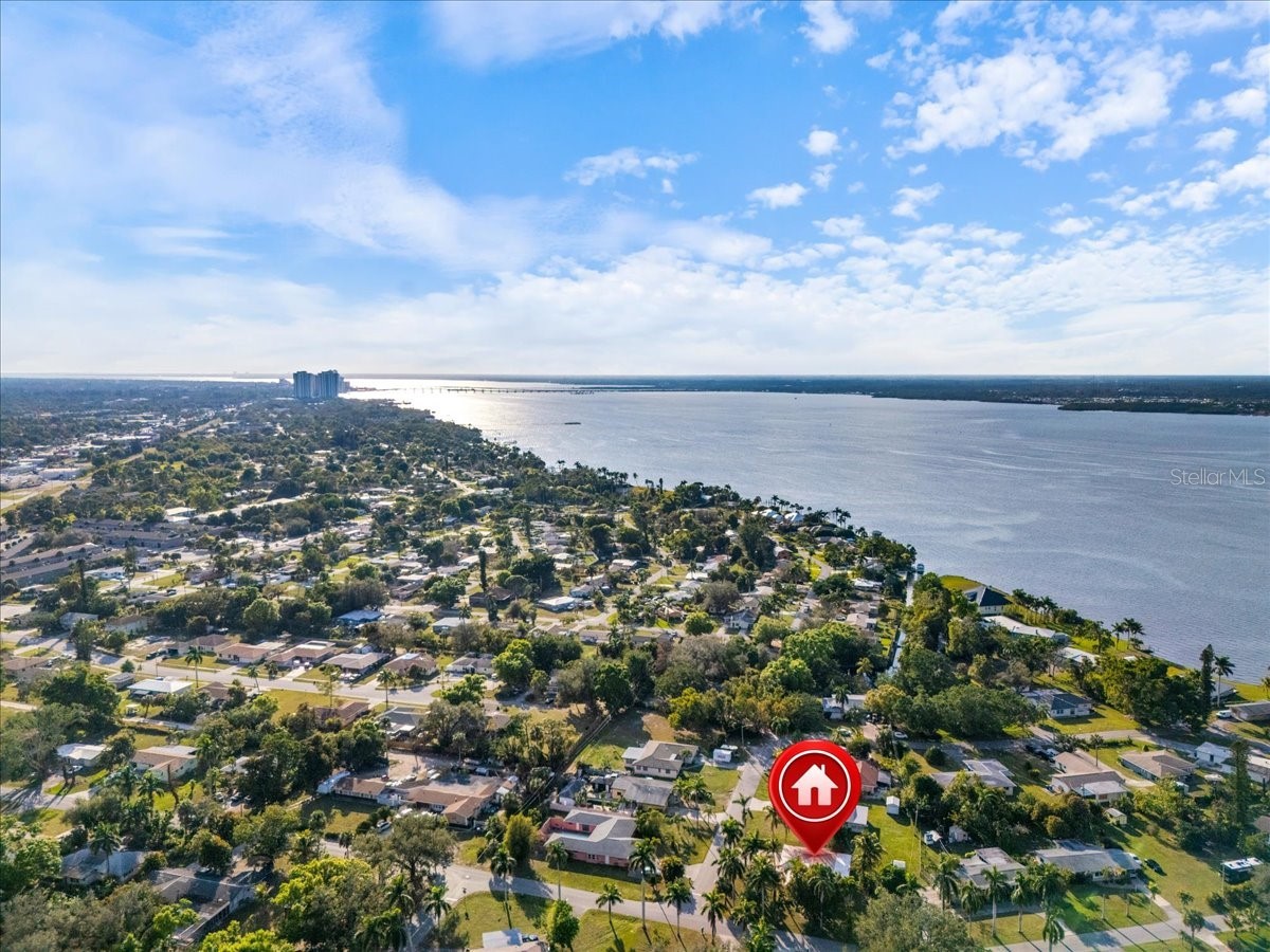 4241 Riverview Road Fort Myers FL 33905 C7524218 image2