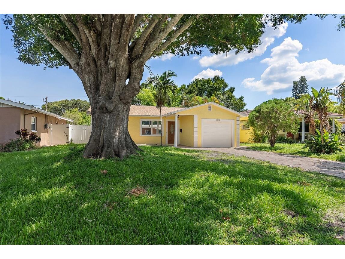 4242 7th Avenue N Saint Petersburg FL 33713 TB8397107 image1