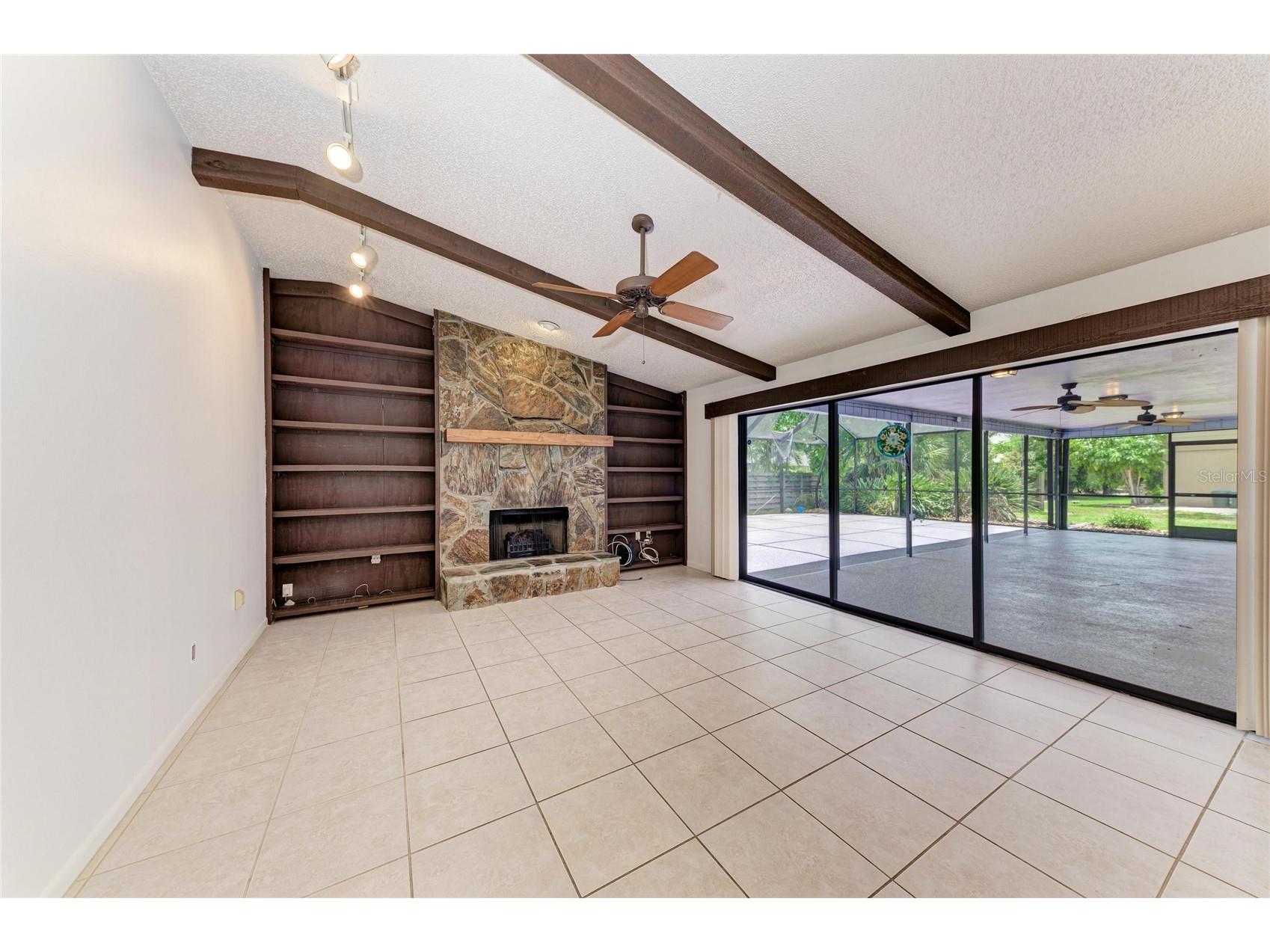 4242 Dryden Circle Sarasota FL 34241 A4696289 image12