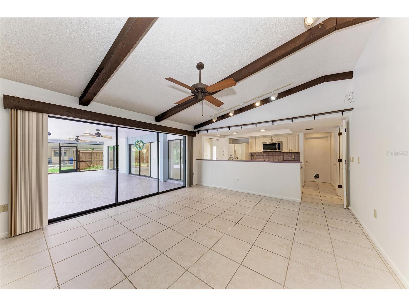 4242 Dryden Circle Sarasota FL 34241 A4696289 image13
