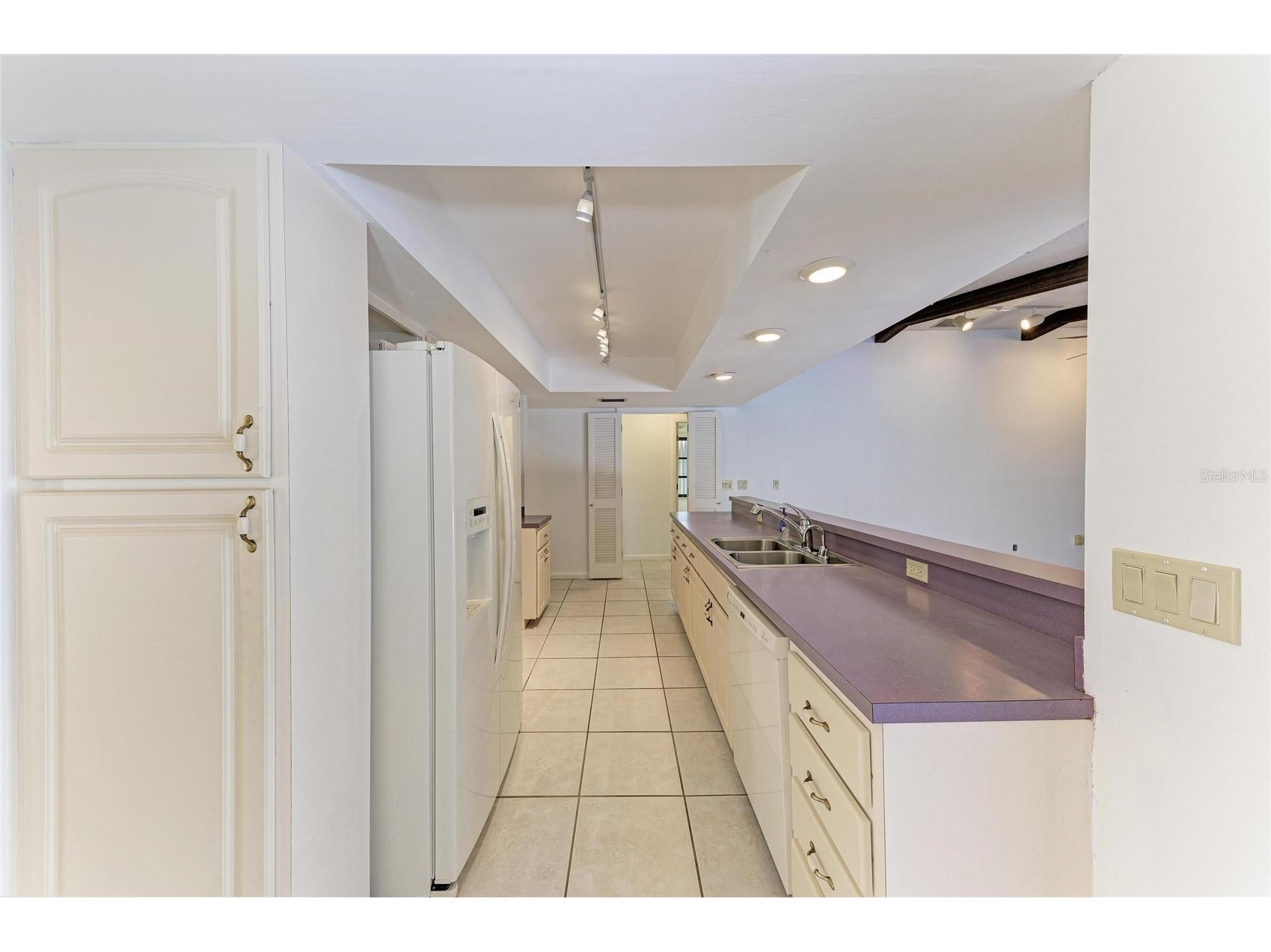 4242 Dryden Circle Sarasota FL 34241 A4696289 image17