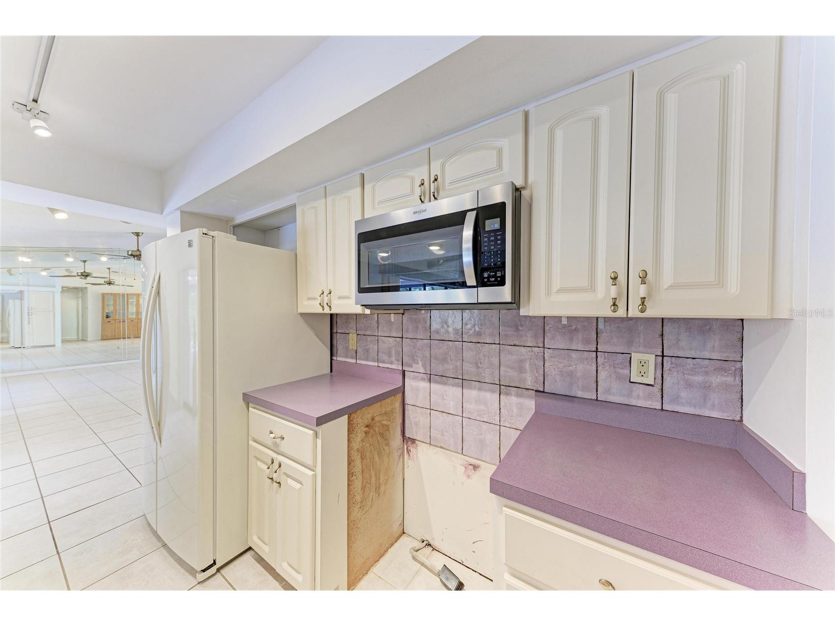 4242 Dryden Circle Sarasota FL 34241 A4696289 image18
