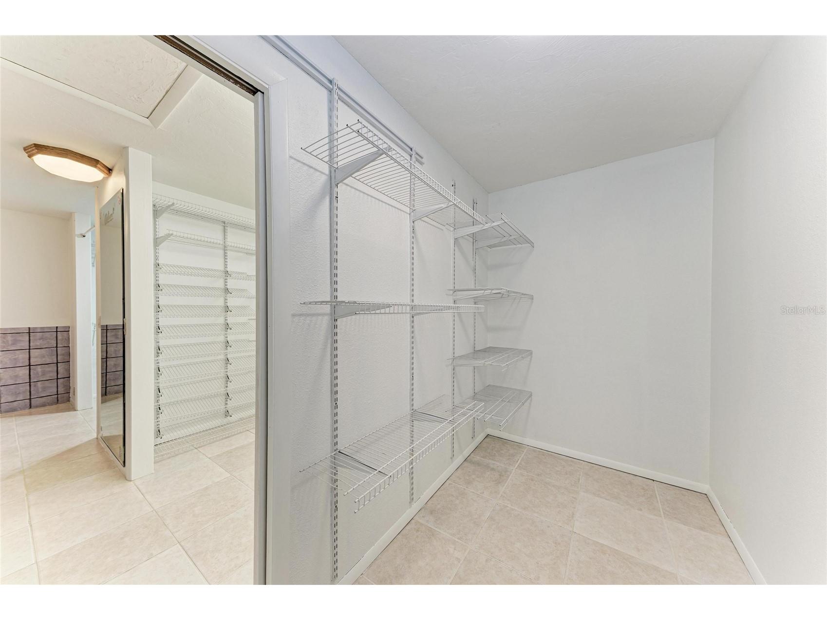 4242 Dryden Circle Sarasota FL 34241 A4696289 image32