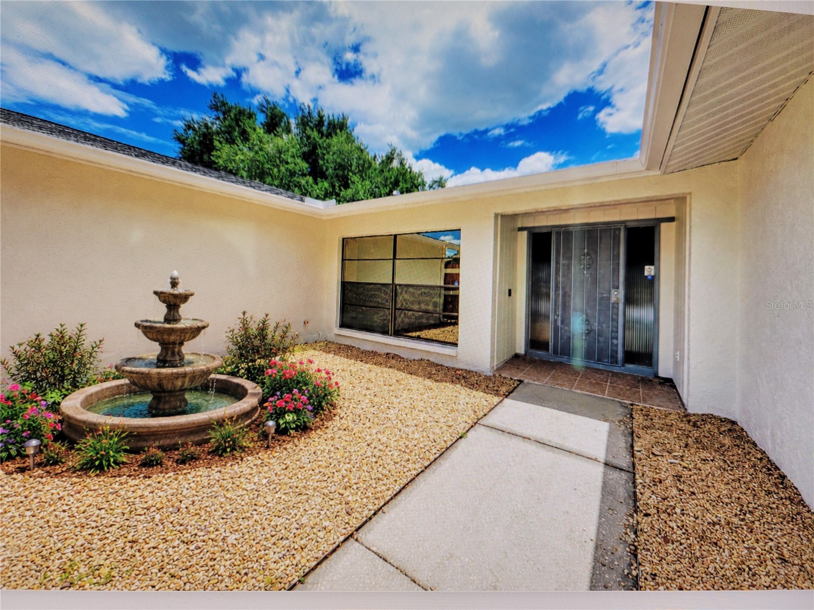 4242 Dryden Circle Sarasota FL 34241 A4696289 image4