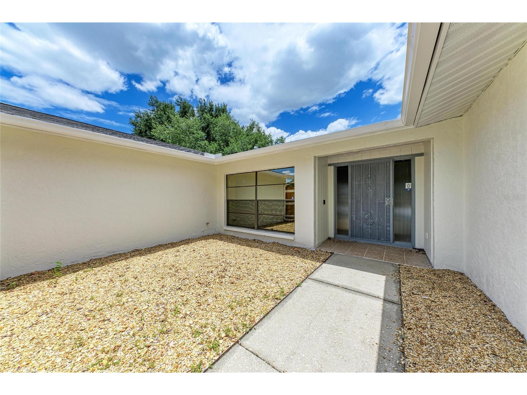 4242 Dryden Circle Sarasota FL 34241 A4696289 image5