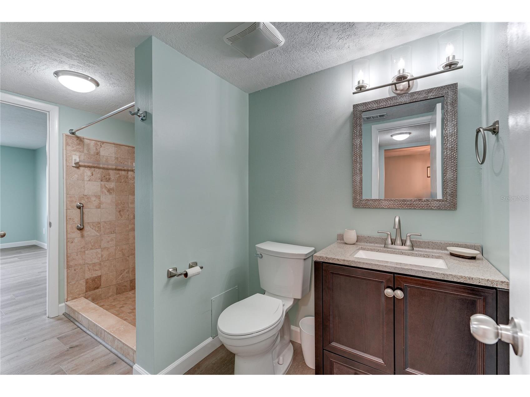 4242 Heron Way #B323 Bradenton FL 34205 A4675216 image10