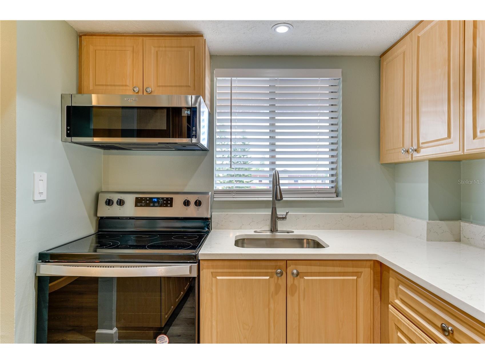 4242 Heron Way #B323 Bradenton FL 34205 A4675216 image8