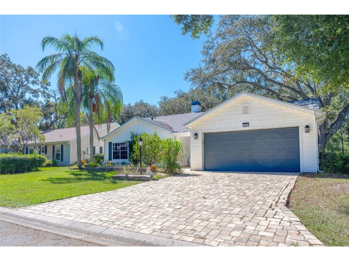 4242 Leafway Circle Leesburg FL 34748 O6354460 image1