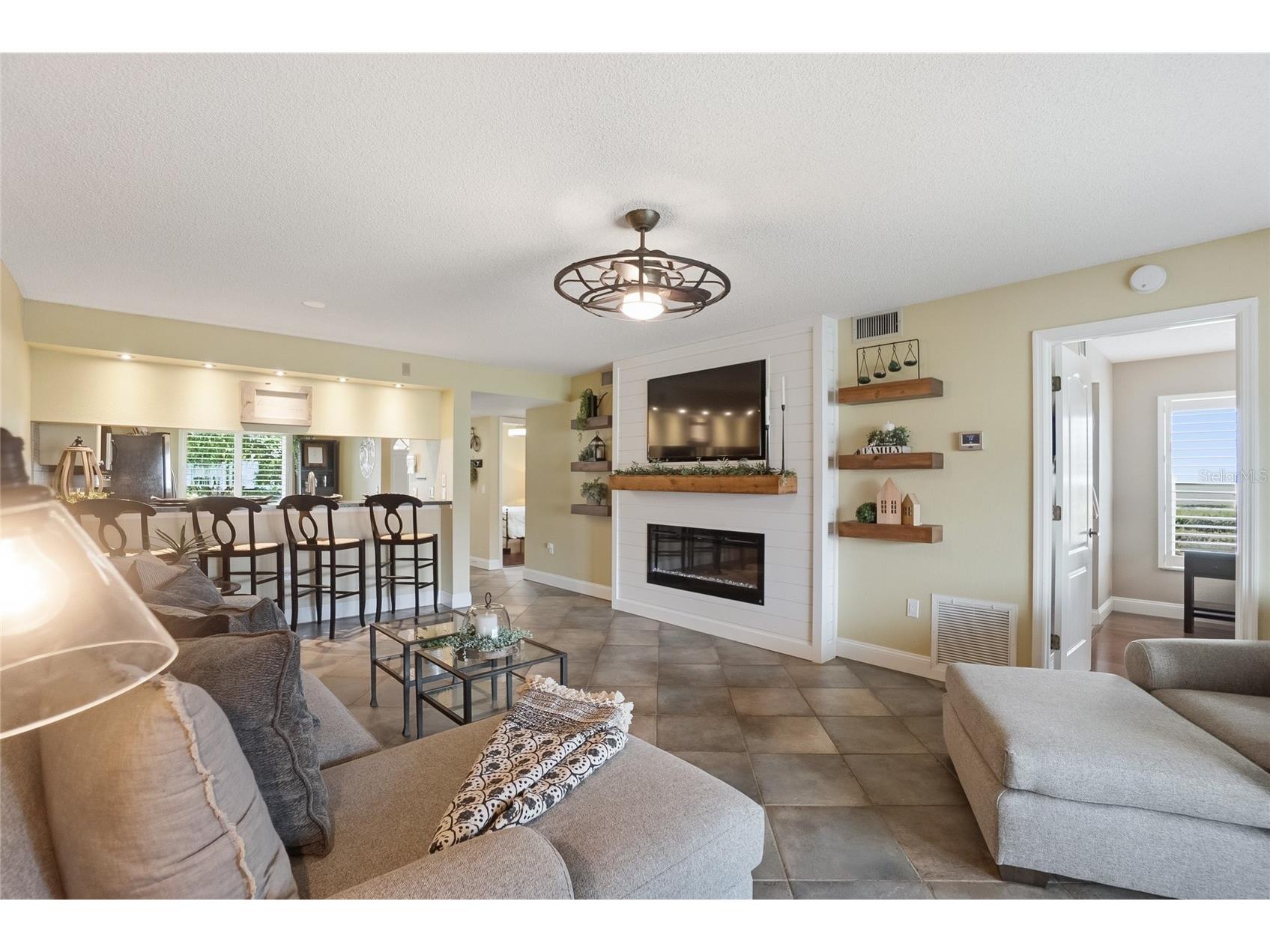4242 Madeira Court #3315 Sarasota FL 34233 A4685842 image12