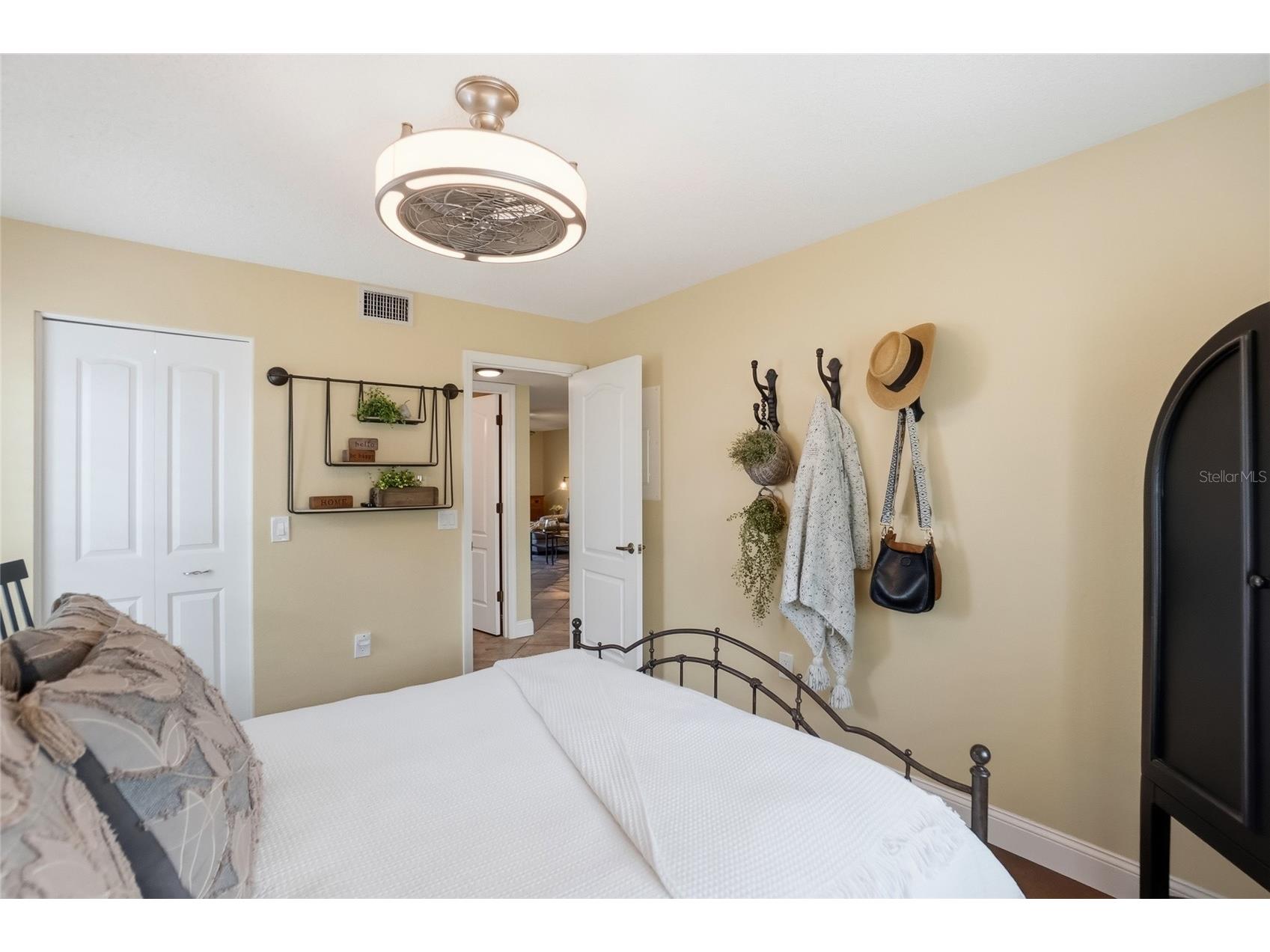 4242 Madeira Court #3315 Sarasota FL 34233 A4685842 image25