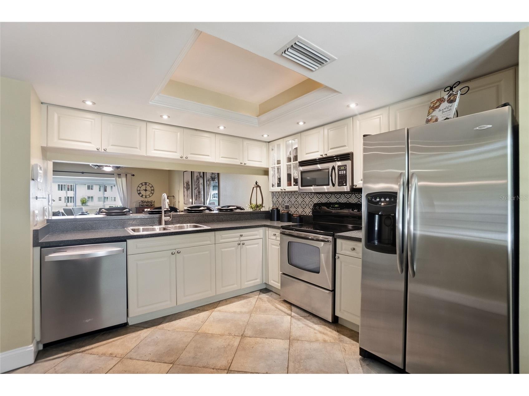 4242 Madeira Court #3315 Sarasota FL 34233 A4685842 image5