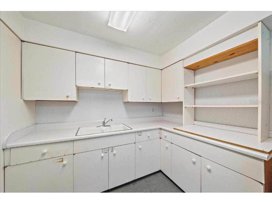 4242 Mcintosh Lane Sarasota FL 34232 A4659091 image14