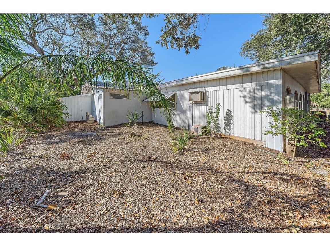 4242 Mcintosh Lane Sarasota FL 34232 A4659091 image7