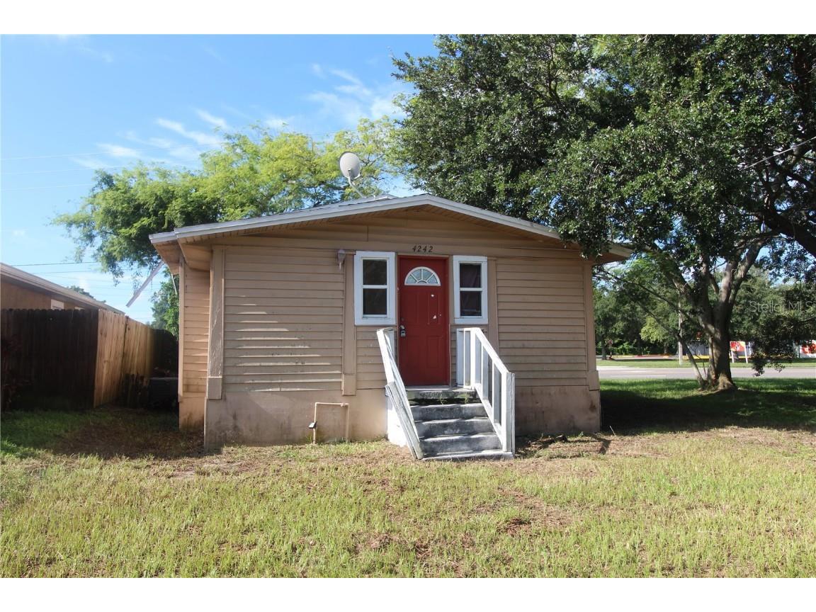 4242 Raleigh Street Orlando FL 32811 O6227610 image1