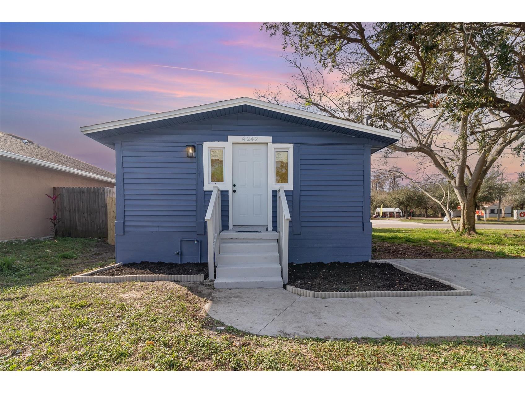 4242 Raleigh Street Orlando FL 32811 O6406782 image1