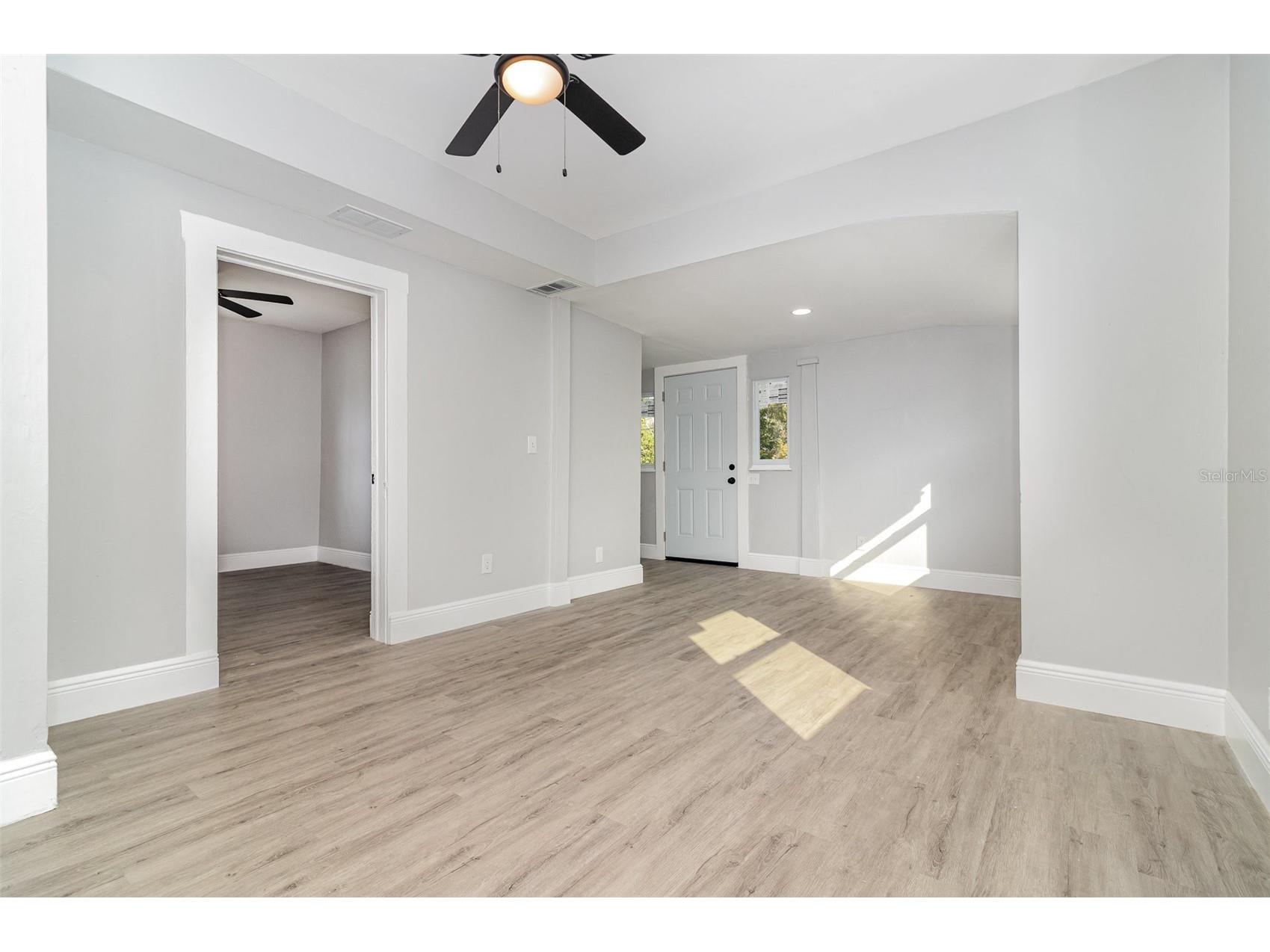 4242 Raleigh Street Orlando FL 32811 O6406782 image6