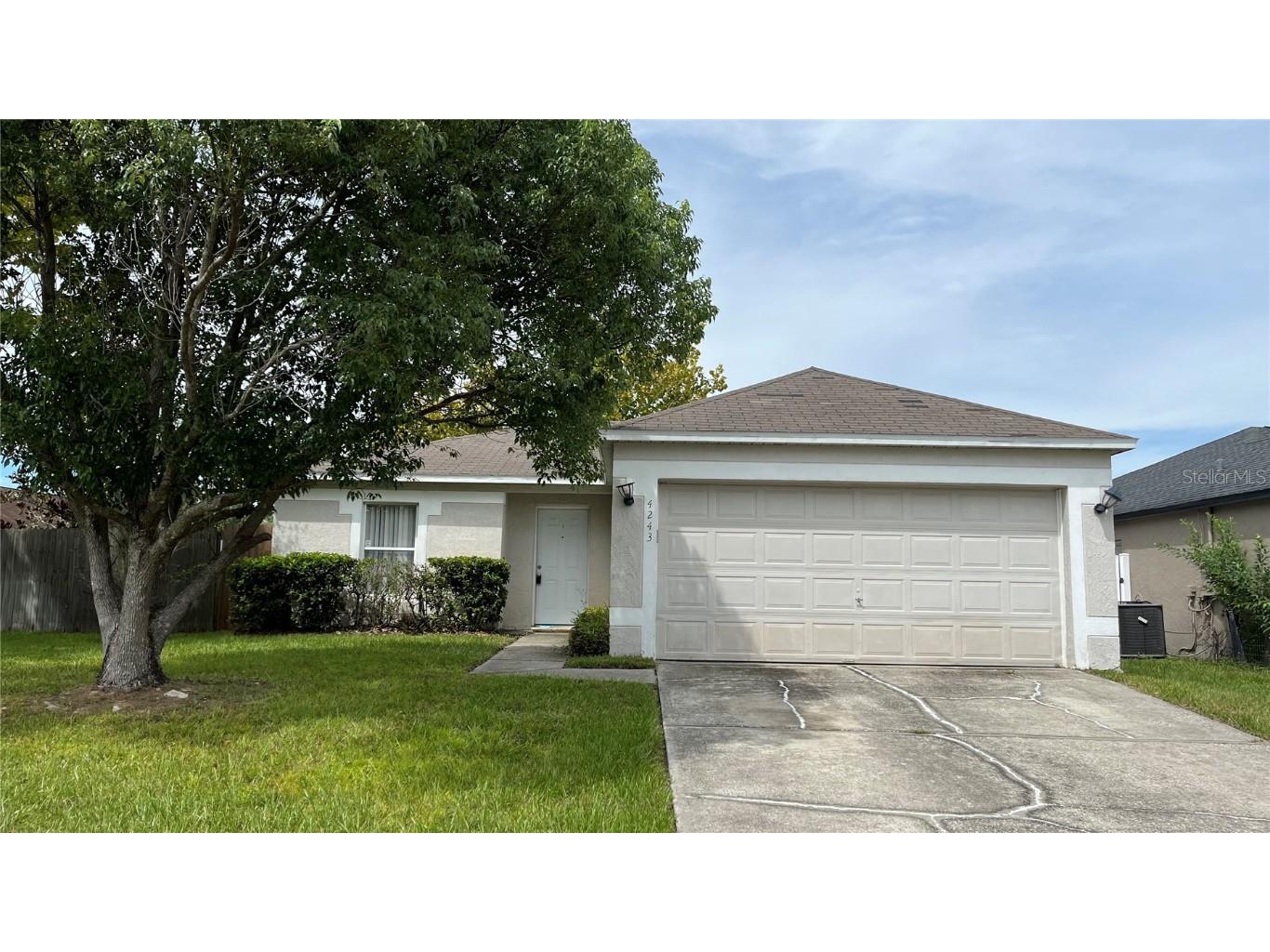 4243 Mendenwood Lane Orlando FL 32826 O6144804 image1