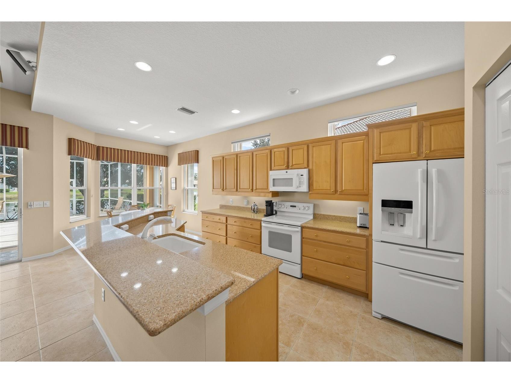 4243 Miriana Way Sarasota FL 34233 A4685208 image15
