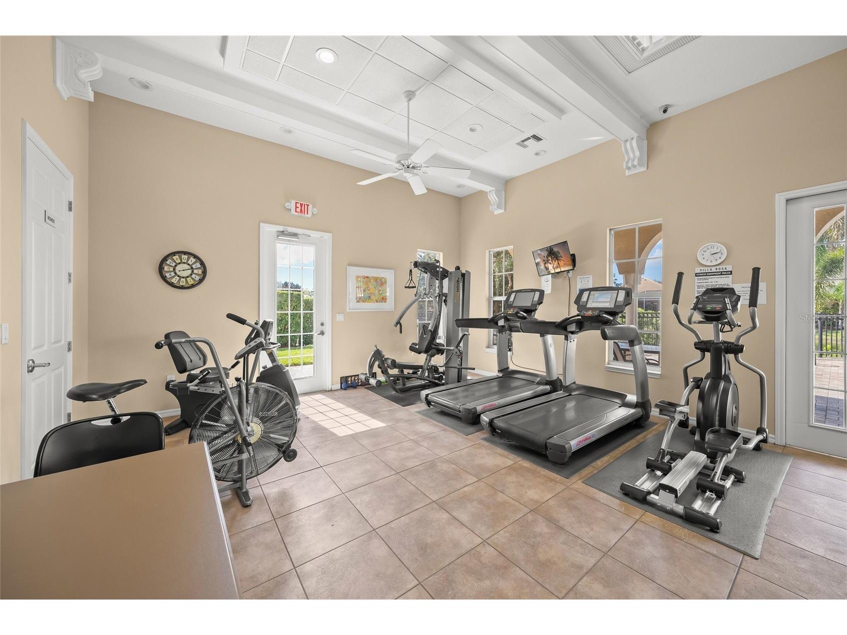 4243 Miriana Way Sarasota FL 34233 A4685208 image39