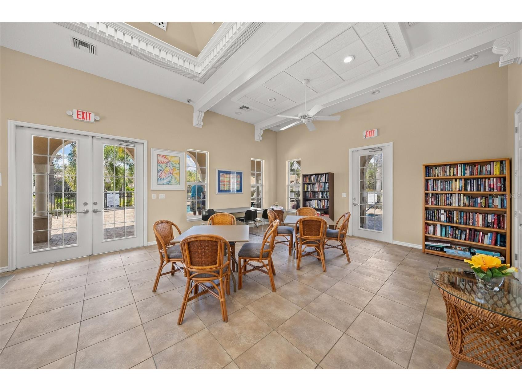 4243 Miriana Way Sarasota FL 34233 A4685208 image40