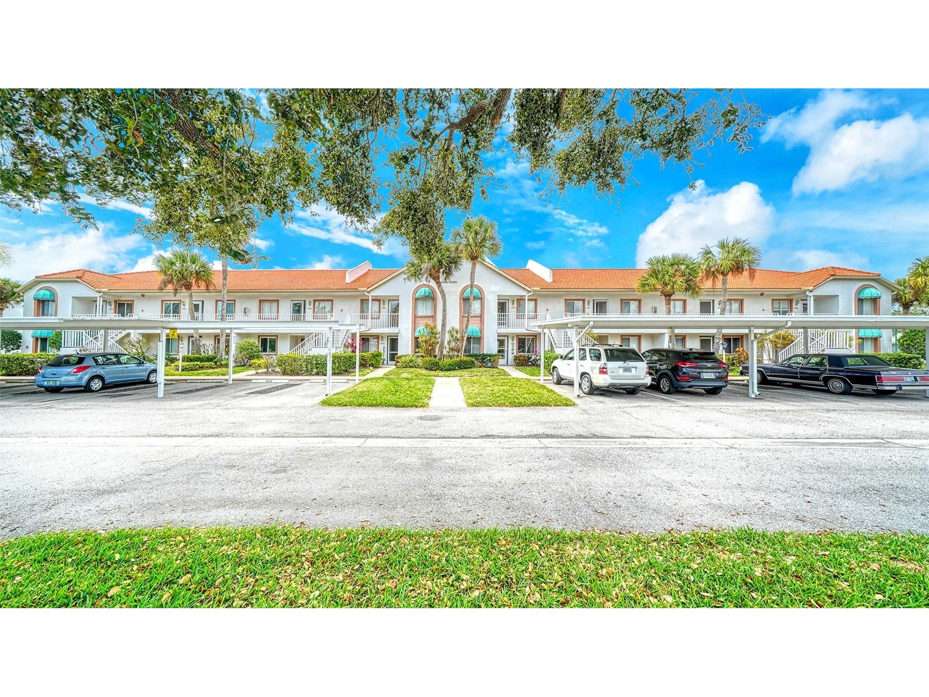 4244 Madeira Court #3316 Sarasota FL 34233 A4684792 image1