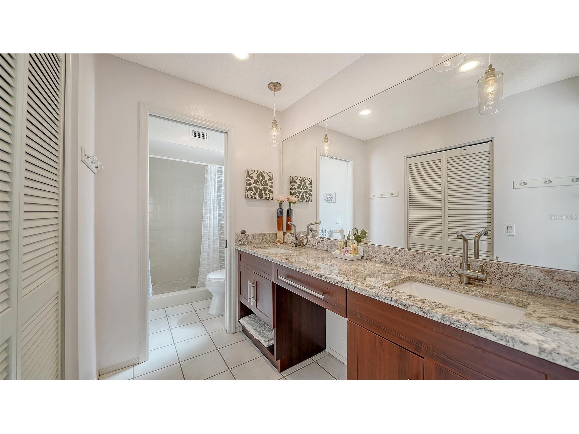 4244 Madeira Court #3316 Sarasota FL 34233 A4684792 image25