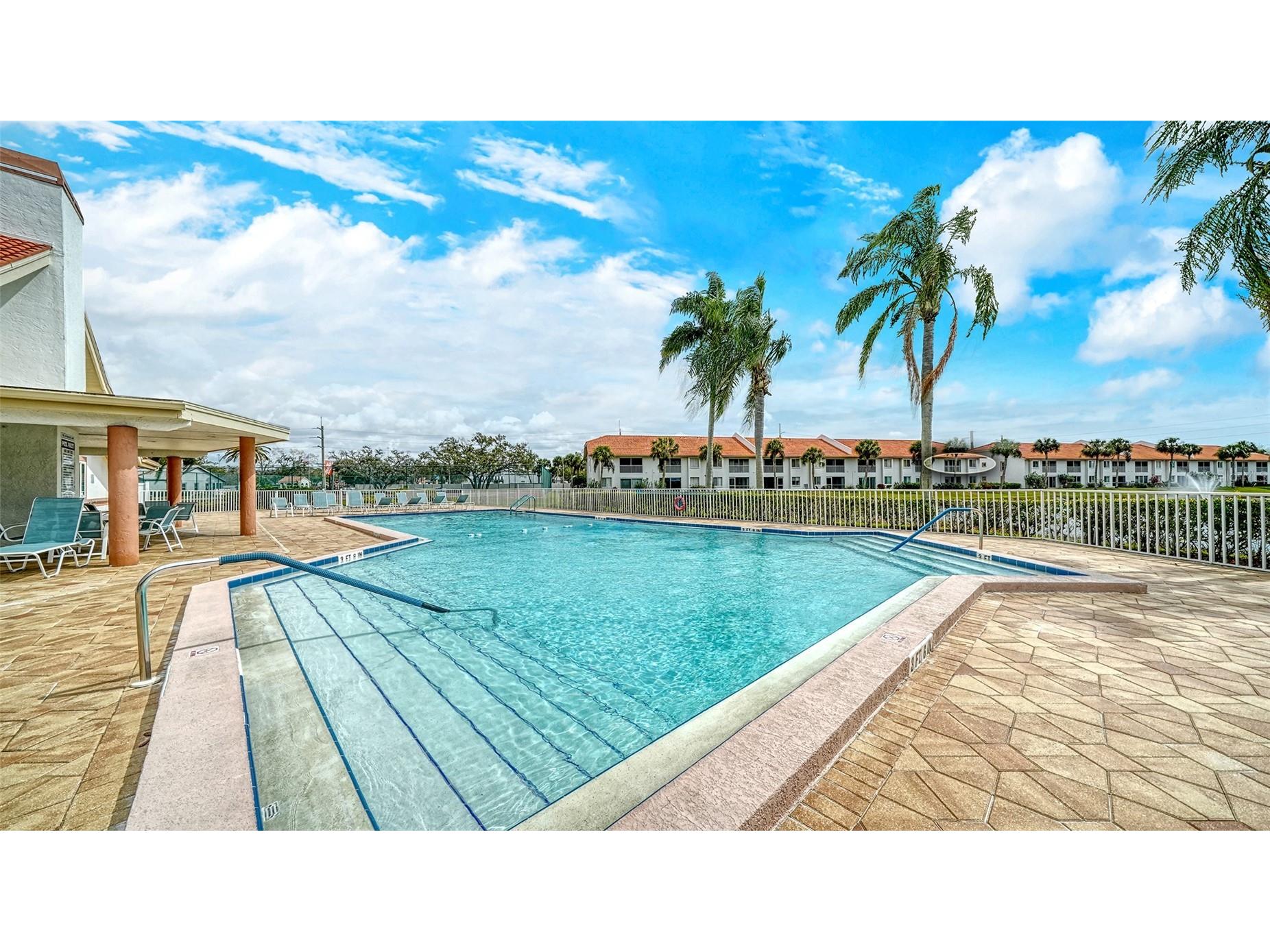 4244 Madeira Court #3316 Sarasota FL 34233 A4684792 image39