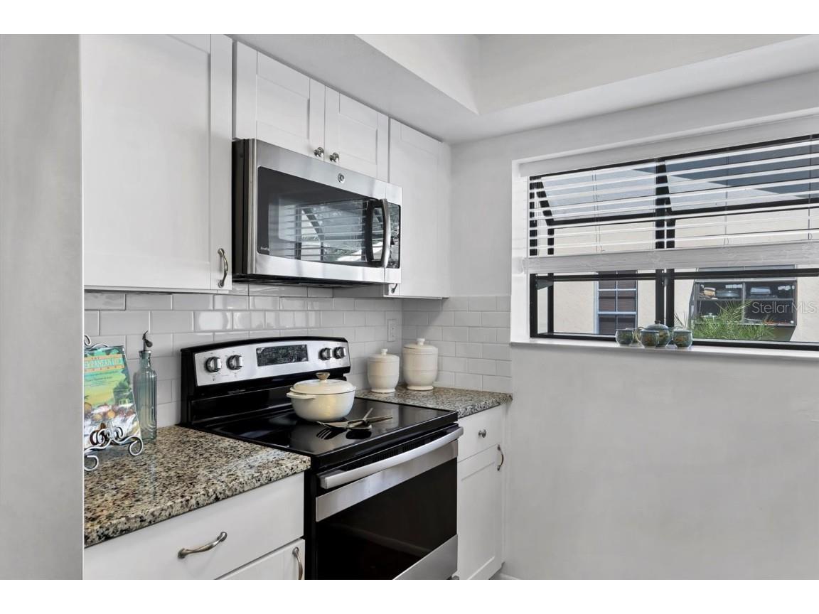 4247 Oakhurst Circle E #3033 Sarasota FL 34233 A4666675 image11