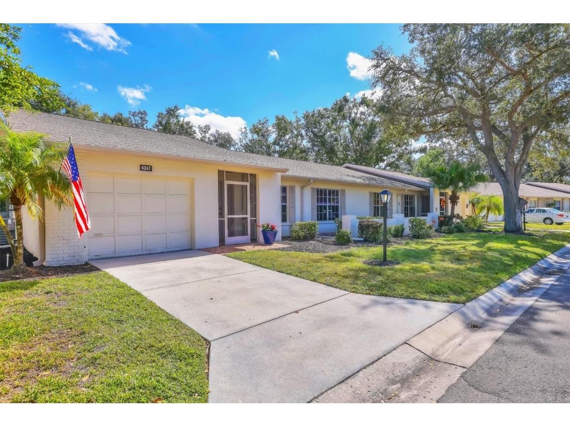 4247 Oakhurst Circle E #3033 Sarasota FL 34233 A4666675 image2