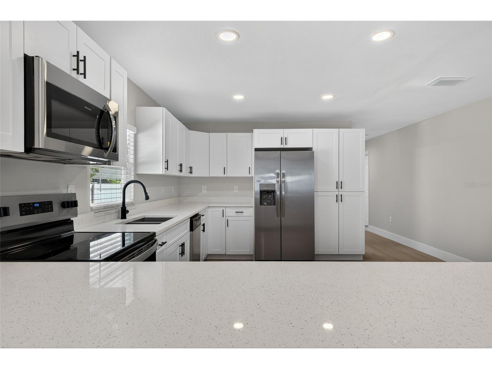 4248 4th Avenue S Saint Petersburg FL 33711 TB8513941 image14